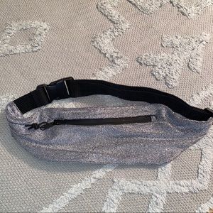 Triangl Fanny pack